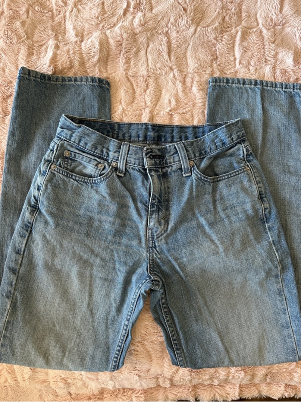 Levi’s Men's Classic Light Blue Denim Jeans